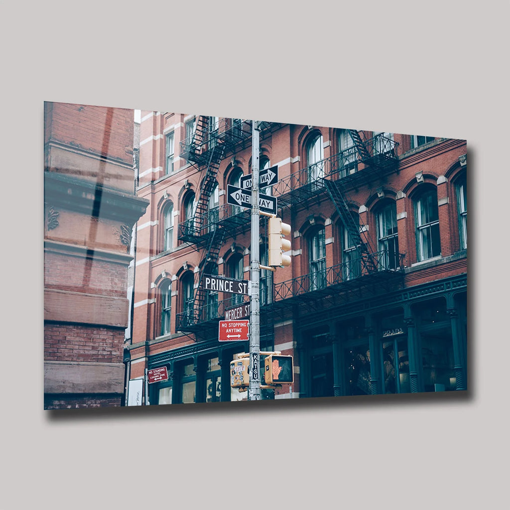 NEW YORK PRINCE STREET SOKAK TABELASI VE TARİHİ BİNALAR YATAY CAM TABLO - DEG0318