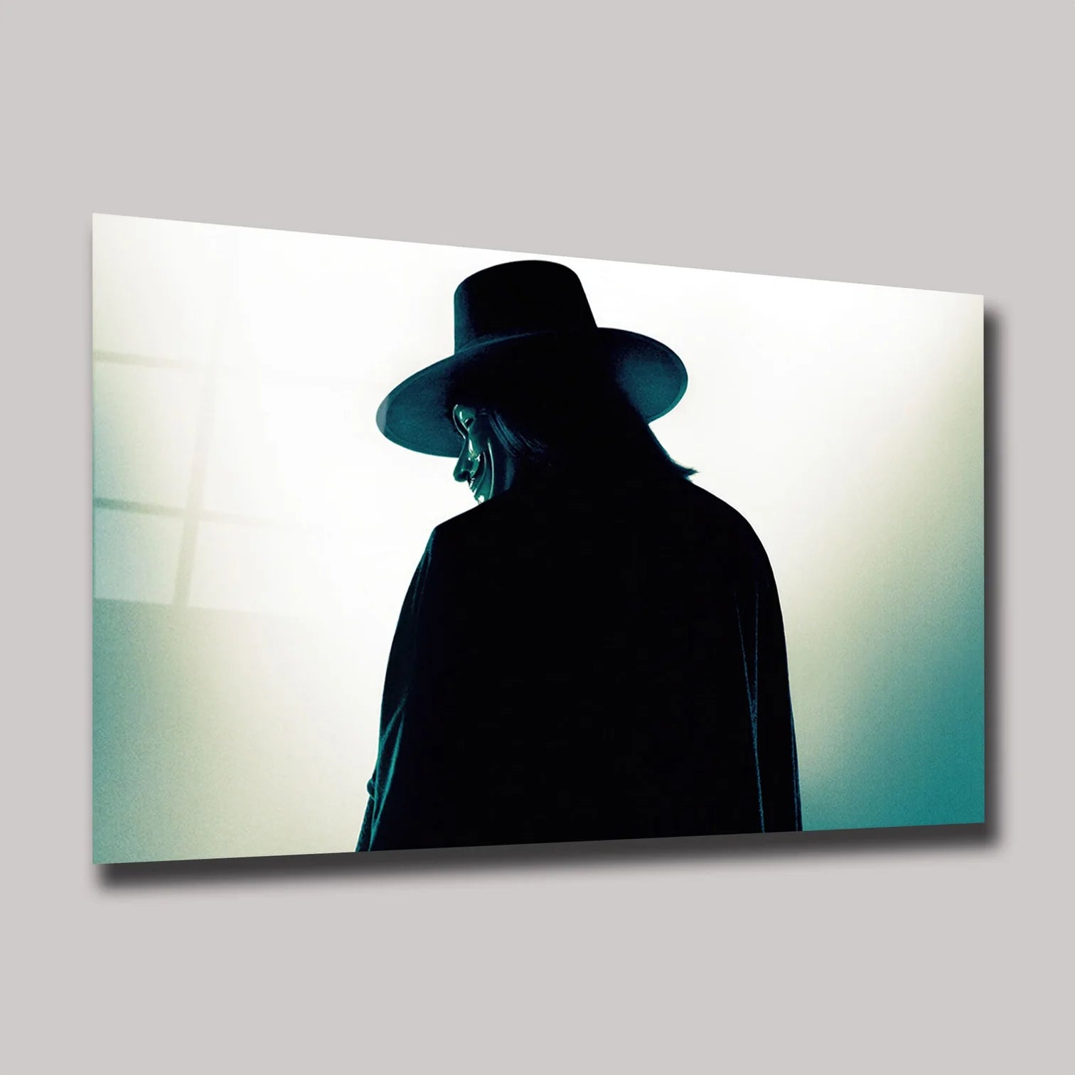 V FOR VENDETTA GUY FAWKES MASKESİ VE GİZEMLİ SİLÜET YATAY CAM TABLO - DEG0342